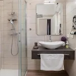 Stunning In With Heated Swimming Pool *