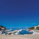 Stunning In With Heated Swimming Pool Malinska